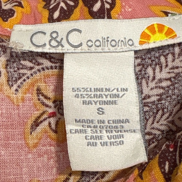 C&C California Linen Rayon Floral Button Short‎ Sleeve Down Shirt Size Small - Picture 5 of 5